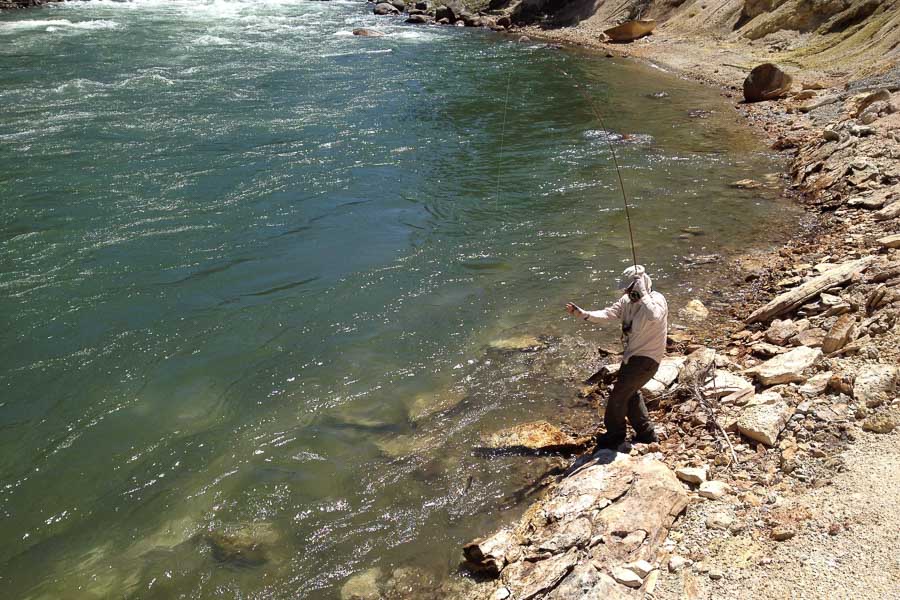 Yellowstone River Fly Fishing Montana Angler Fly Fishing in Yellowstone Park